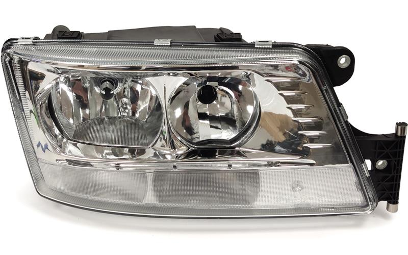 HEADLIGHT  ELECTRICAL WITH DAY TIME RUNNING LIGHT, LHD