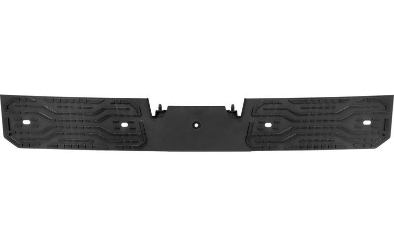 Step panel middle bumper