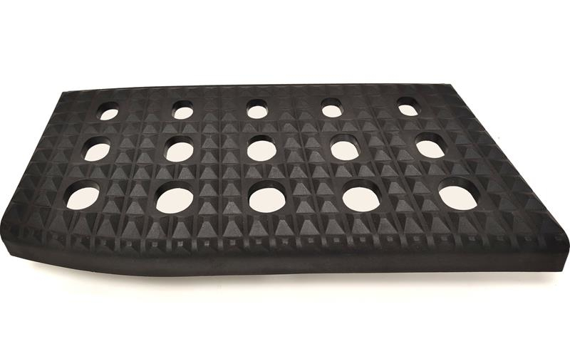 FOOT STEP PLASTIC LH
