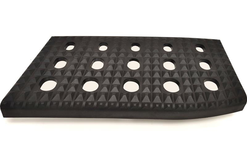 FOOT STEP PLASTIC RH