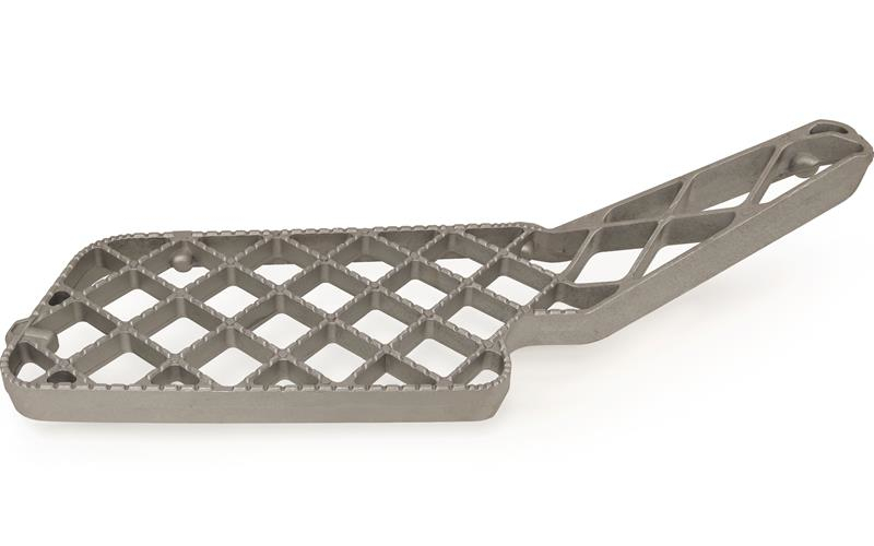 UPPER STEP PLATE RH
